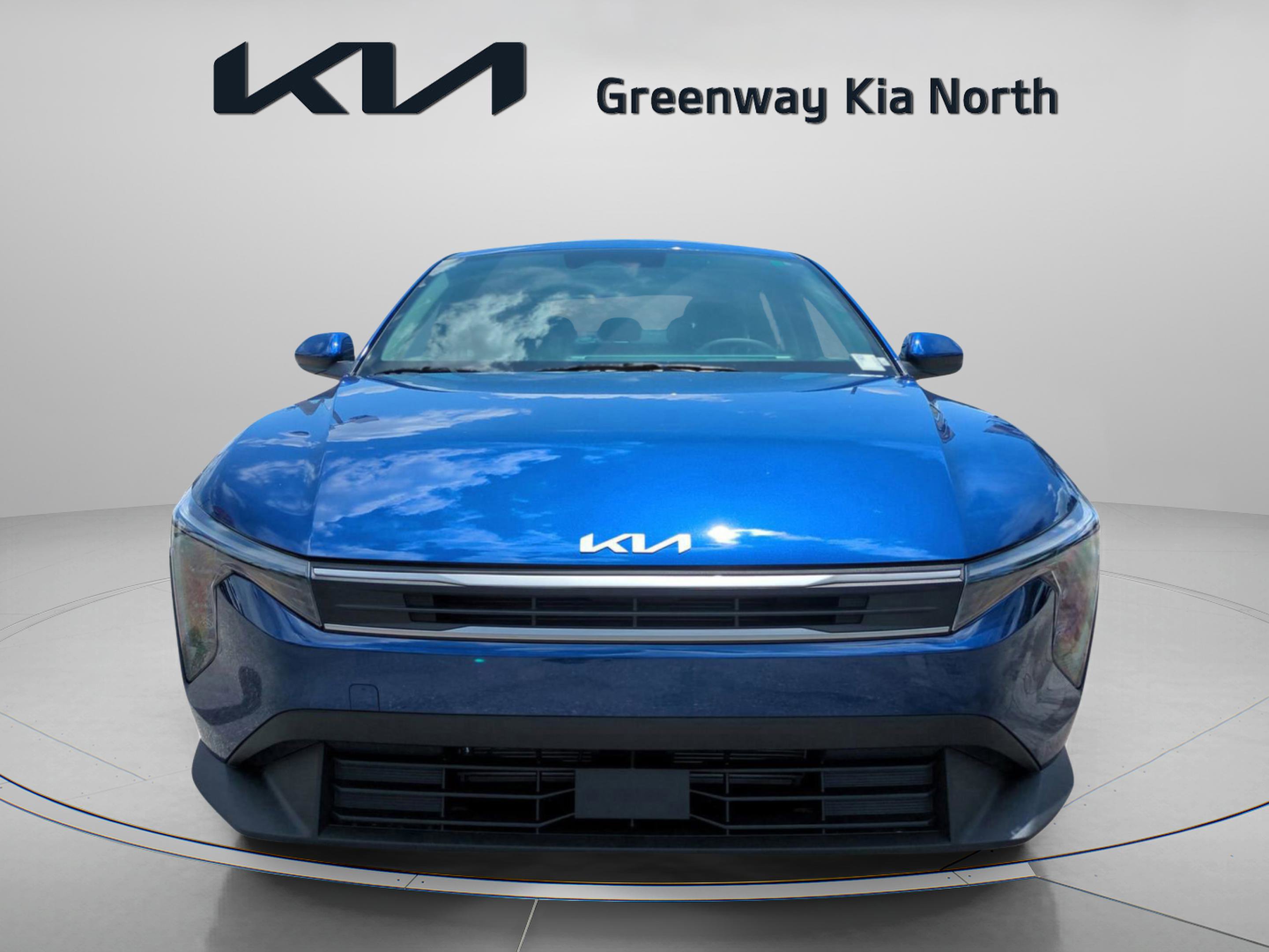 2025 Kia K4 LXS photo 2