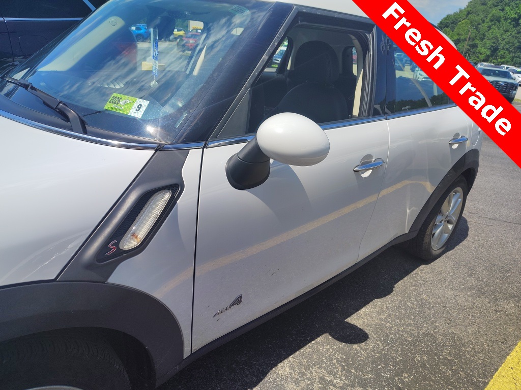 Used 2014 MINI Countryman Countryman S with VIN WMWZC5C54EWP40395 for sale in Bridgeport, WV