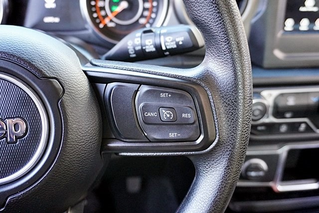 Certified Used 2022 Red Jeep Sport image 29