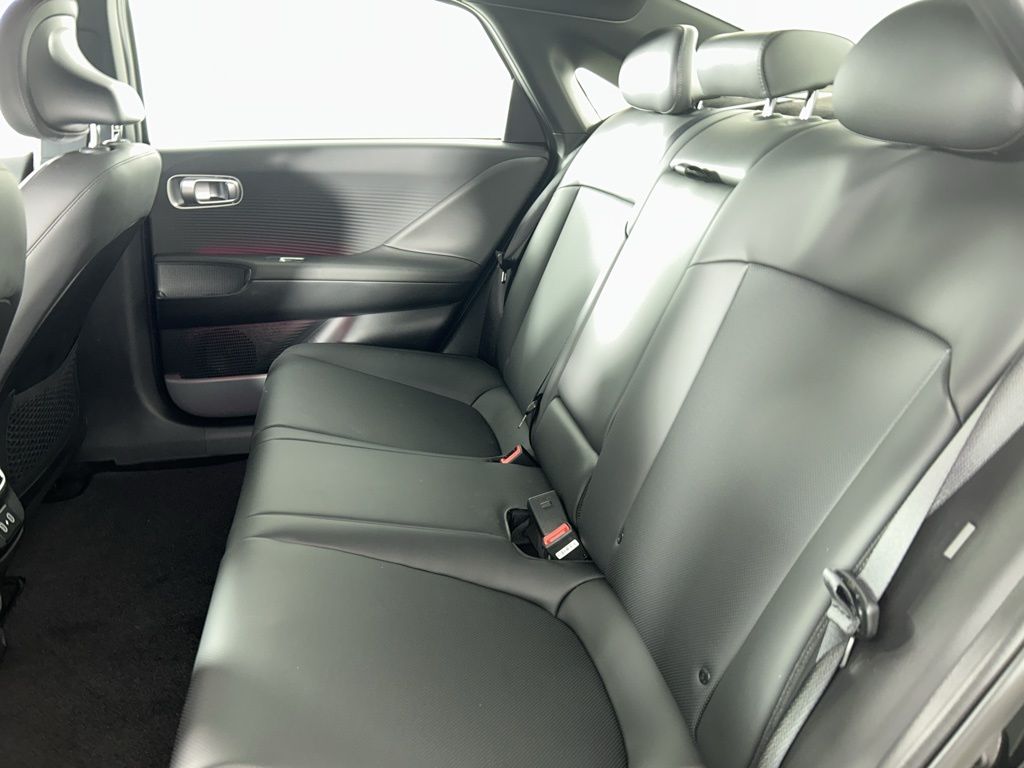 2024 Hyundai Ioniq 6 SEL photo 9