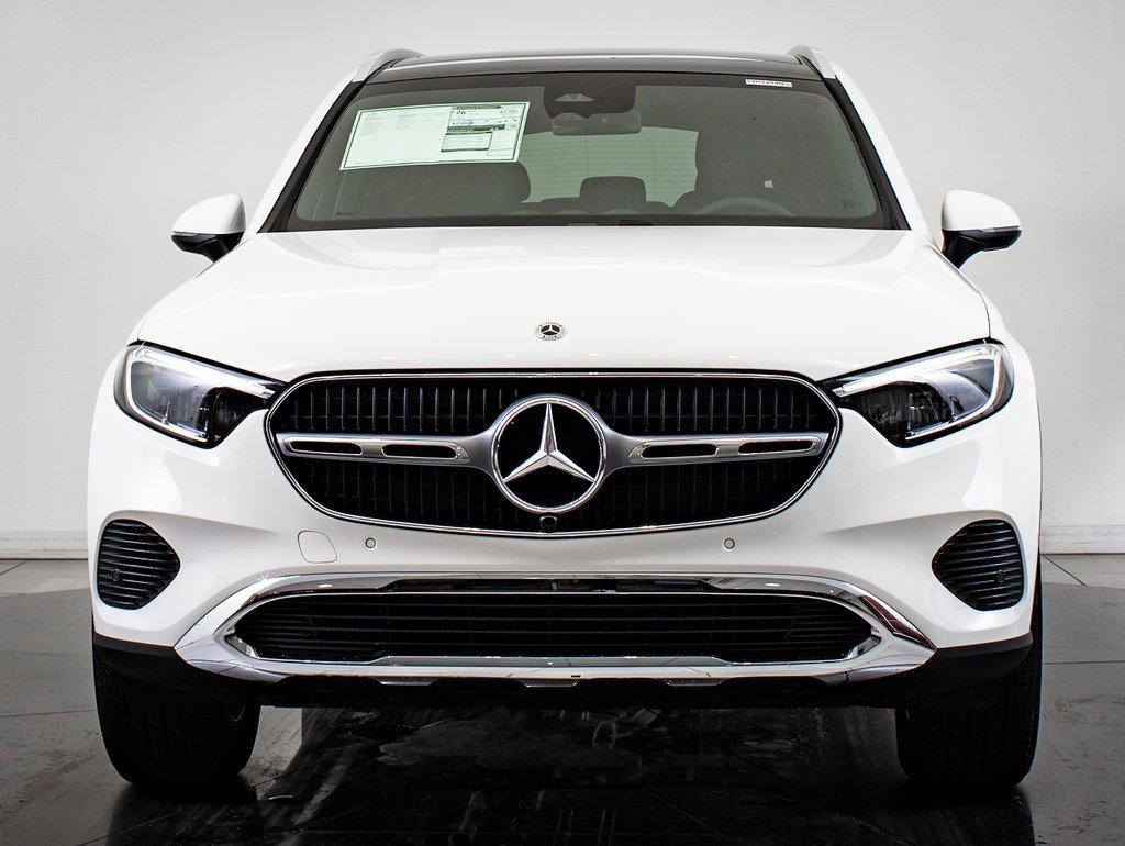 2025 Mercedes Benz GLC 300 4MATIC photo 2