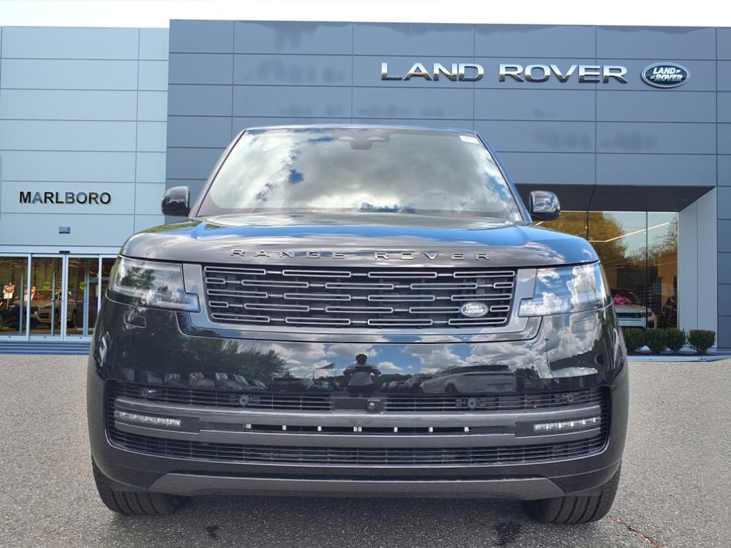 2025 Land Rover Range Rover SE photo 7