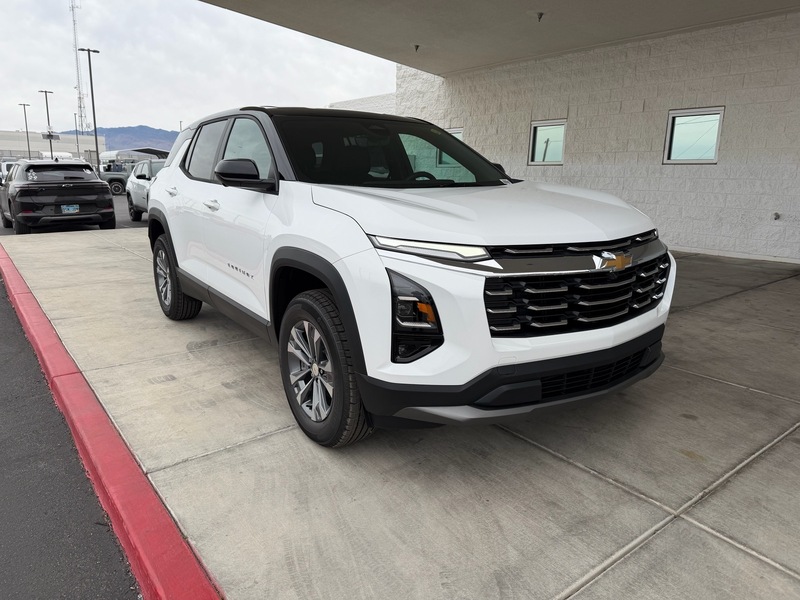 2026 Chevrolet Equinox LT's photo