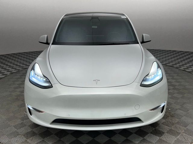 Used 2021 Tesla Model Y Long Range with VIN 5YJYGDEE0MF122679 for sale in Des Plaines, IL