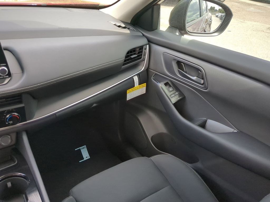2026 Nissan Rogue S photo 14