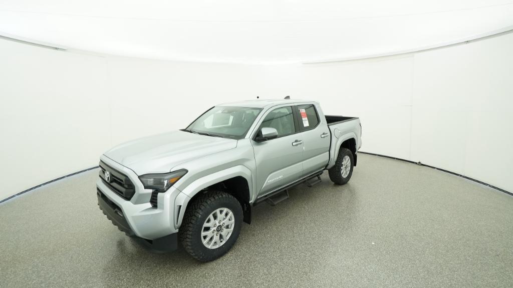 2025 Toyota Tacoma SR5's photo