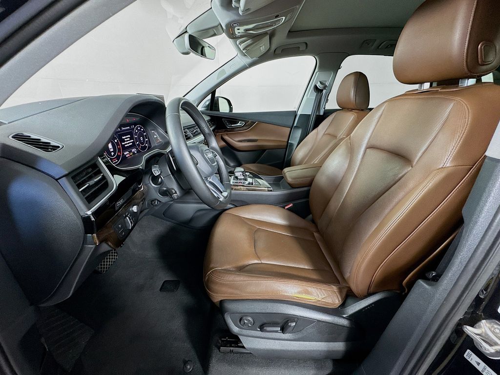 2017 Audi Q7 3.0T Prestige photo 22