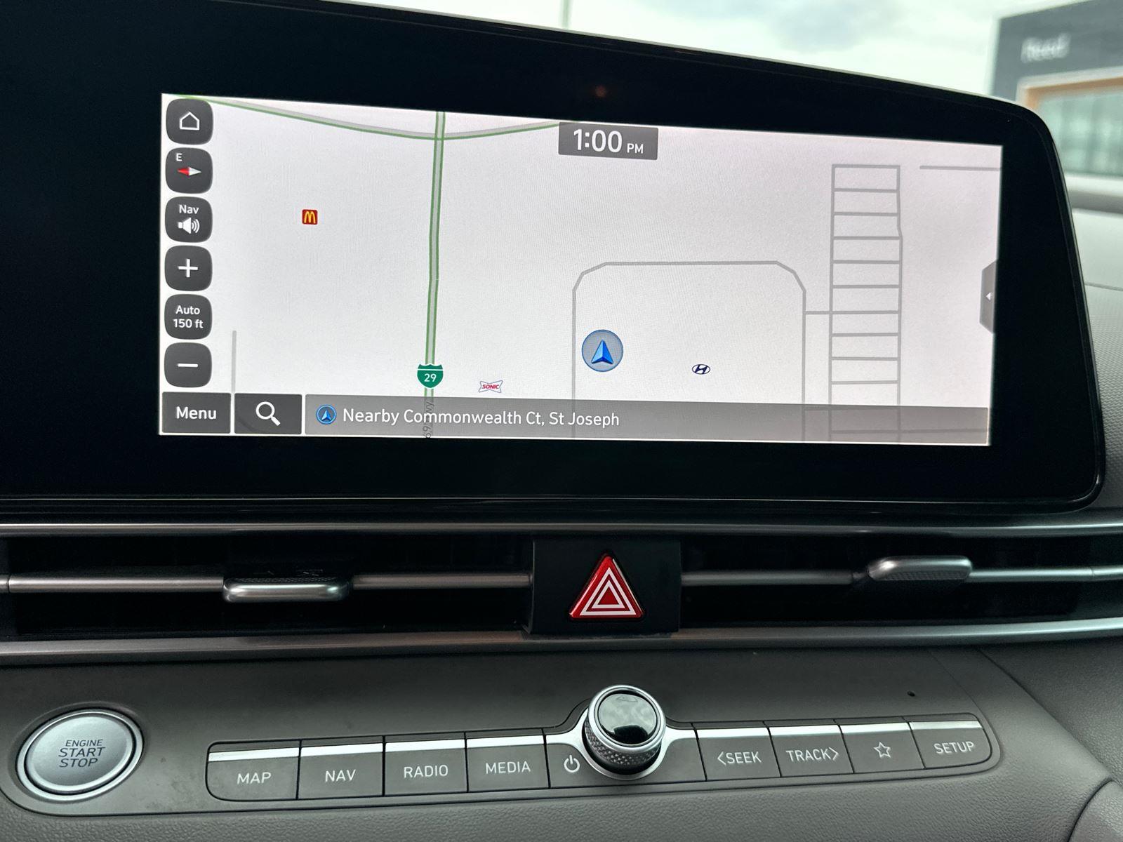 2023 Hyundai Elantra SEL photo 19