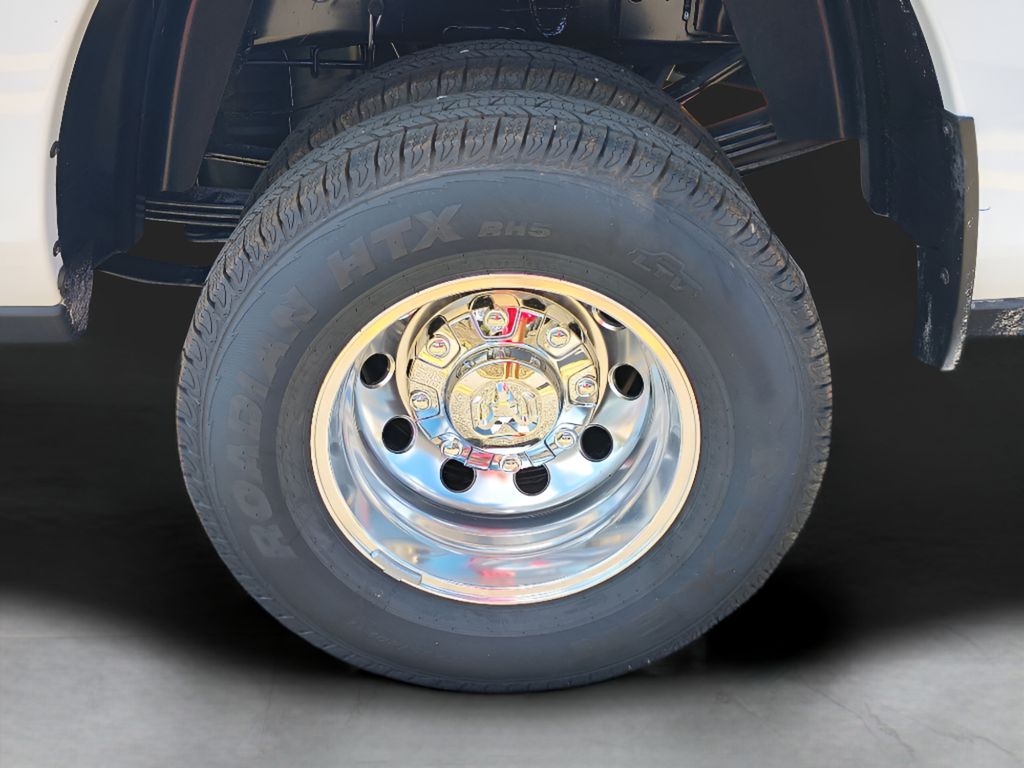 2026 Ram 3500 Tradesman photo 4