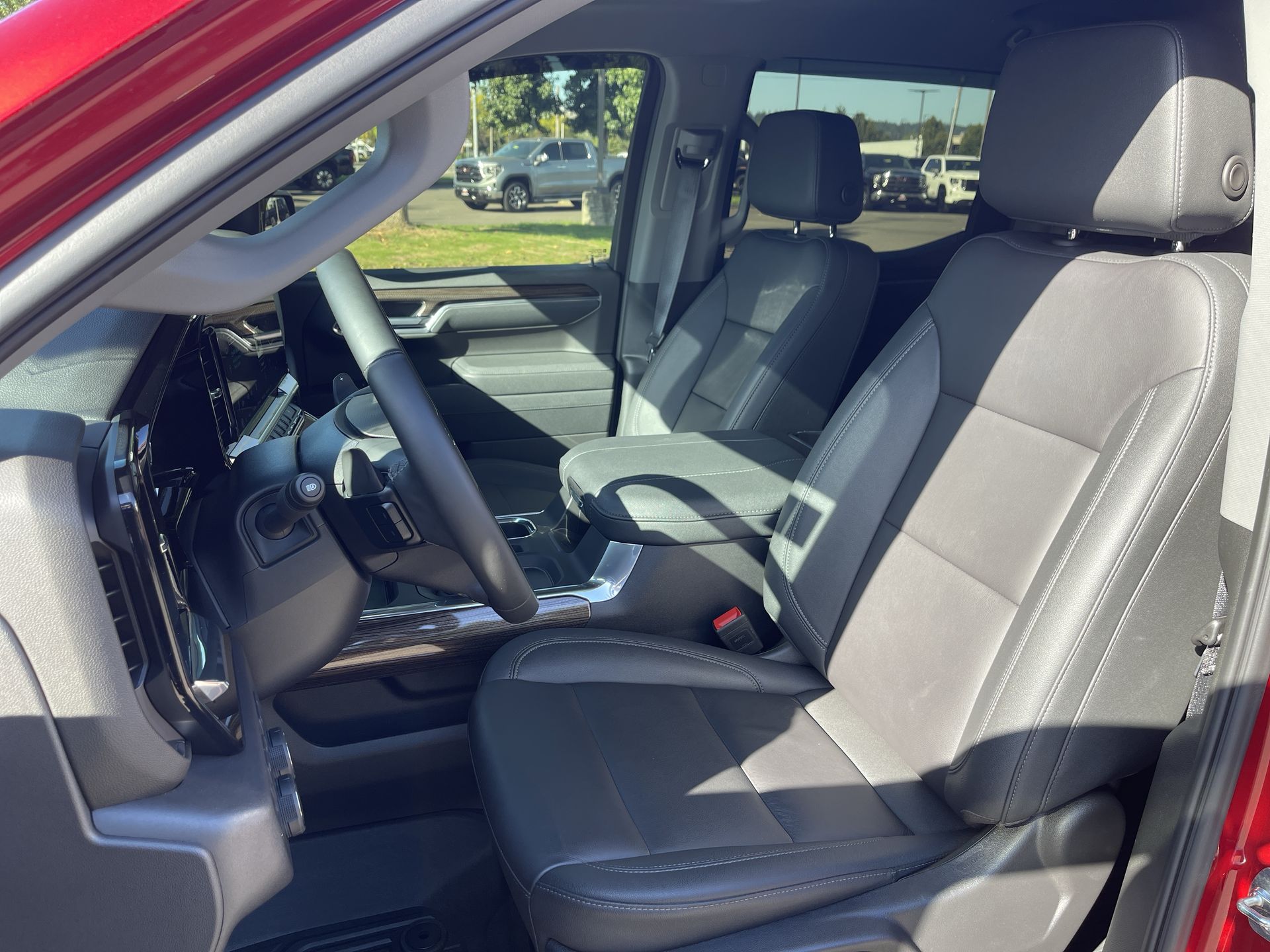 2025 Chevrolet Silverado 1500 LT Trail Boss photo 16