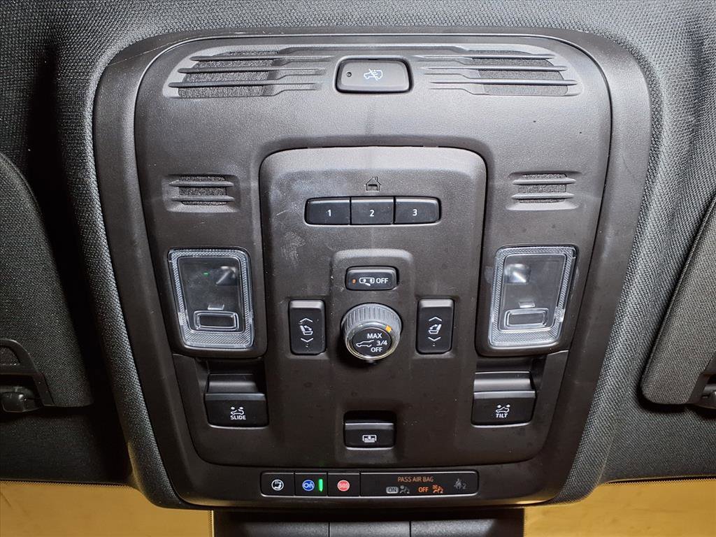 2022 Cadillac Escalade ESV Premium Luxury photo 11