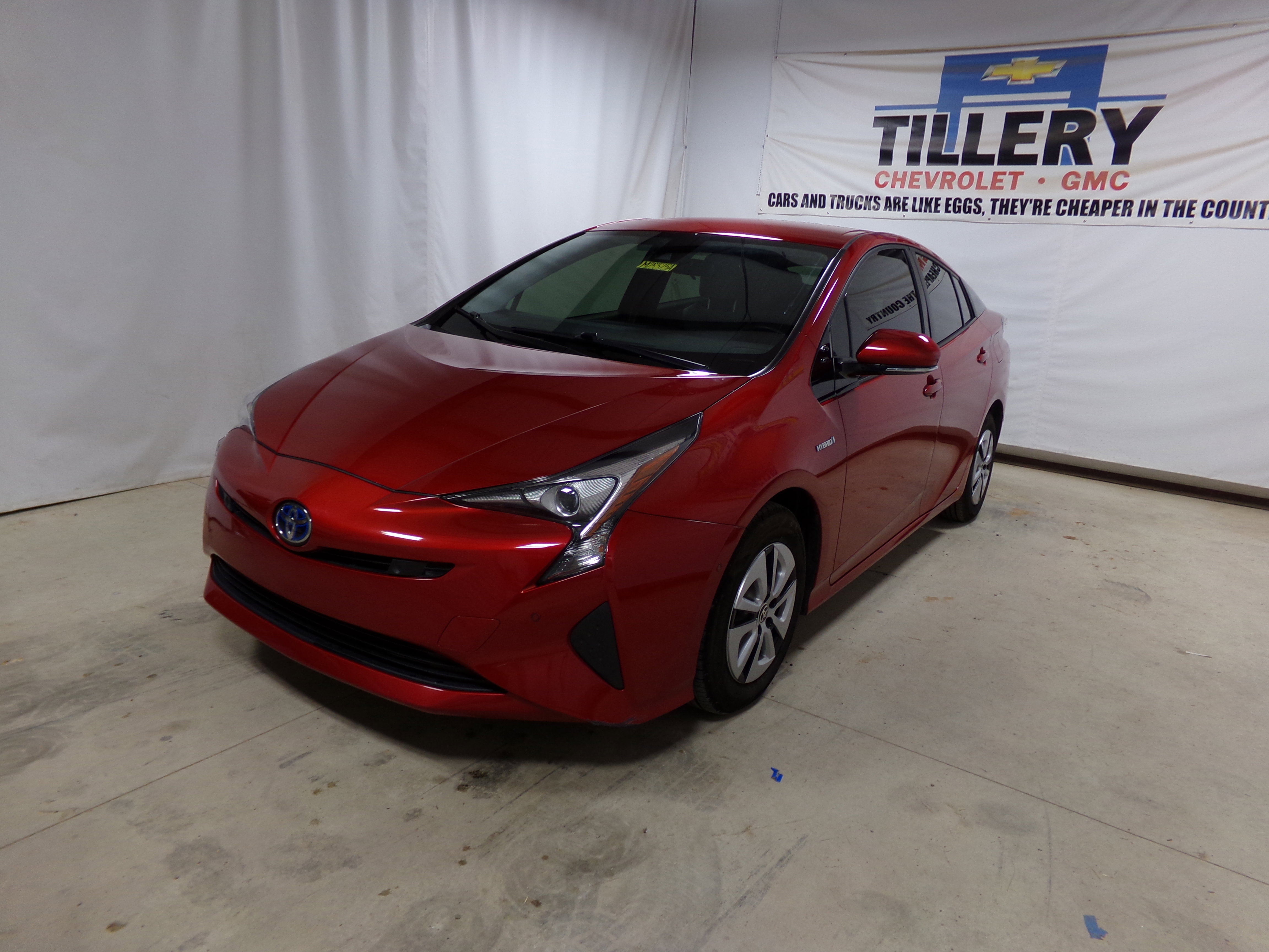 2018 Toyota Prius Two photo 3