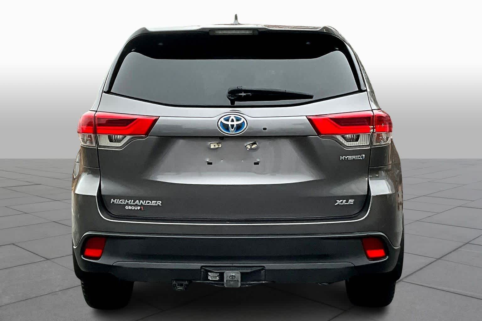 2017 Toyota Highlander Hybrid XLE photo 4