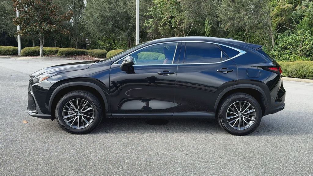 2022 Lexus NX 250 Premium photo 2