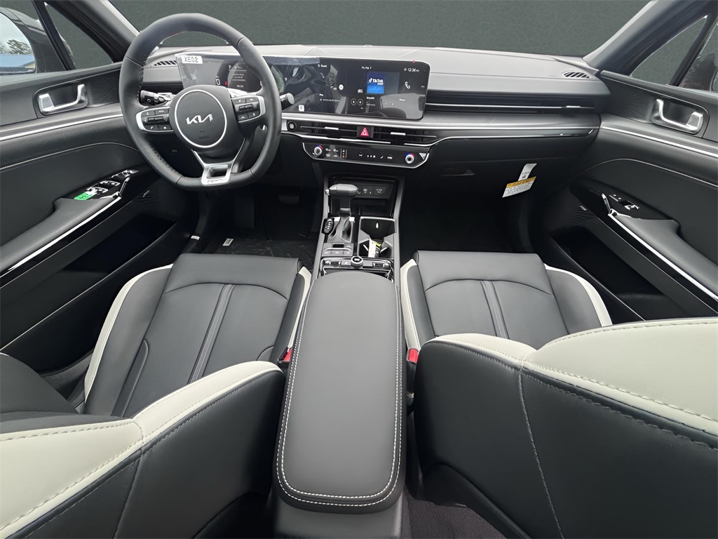 2025 Kia K5 GT-Line photo 20