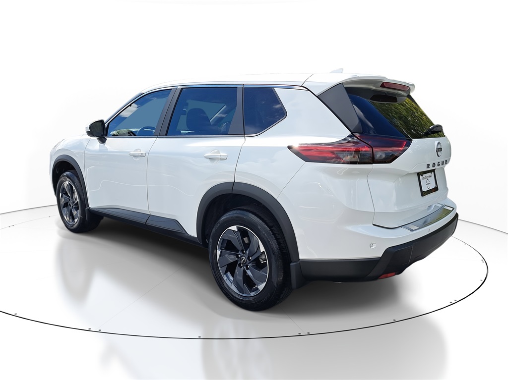 2026 Nissan Rogue SV photo 4