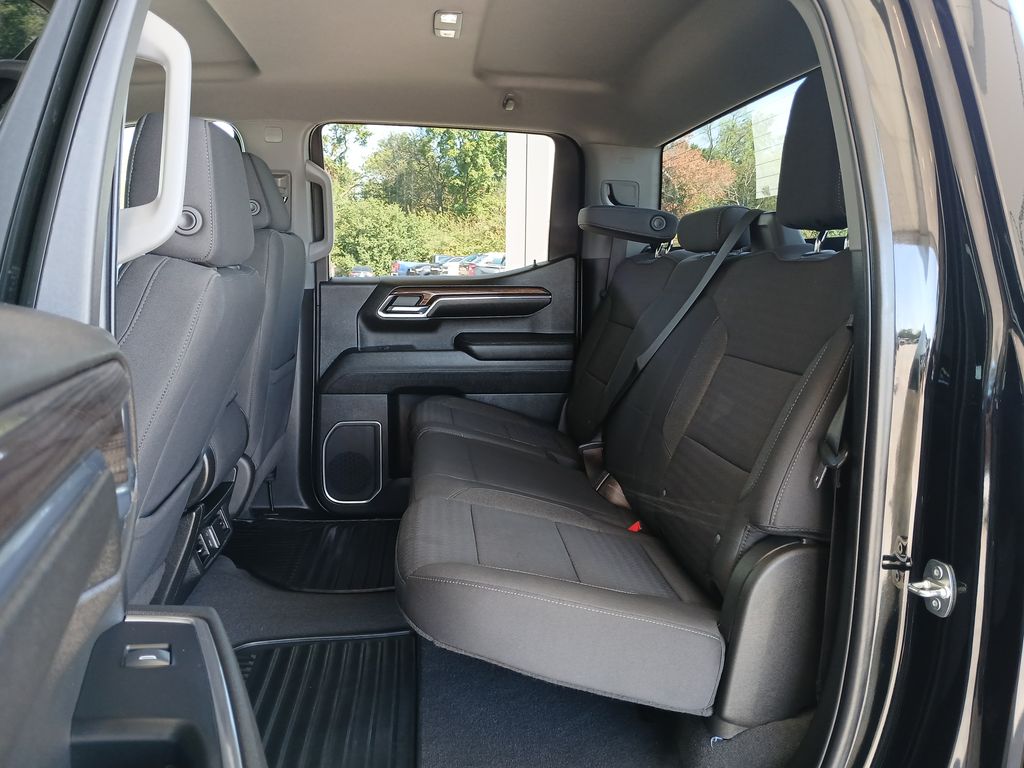2023 Chevrolet Silverado 1500 LT photo 23