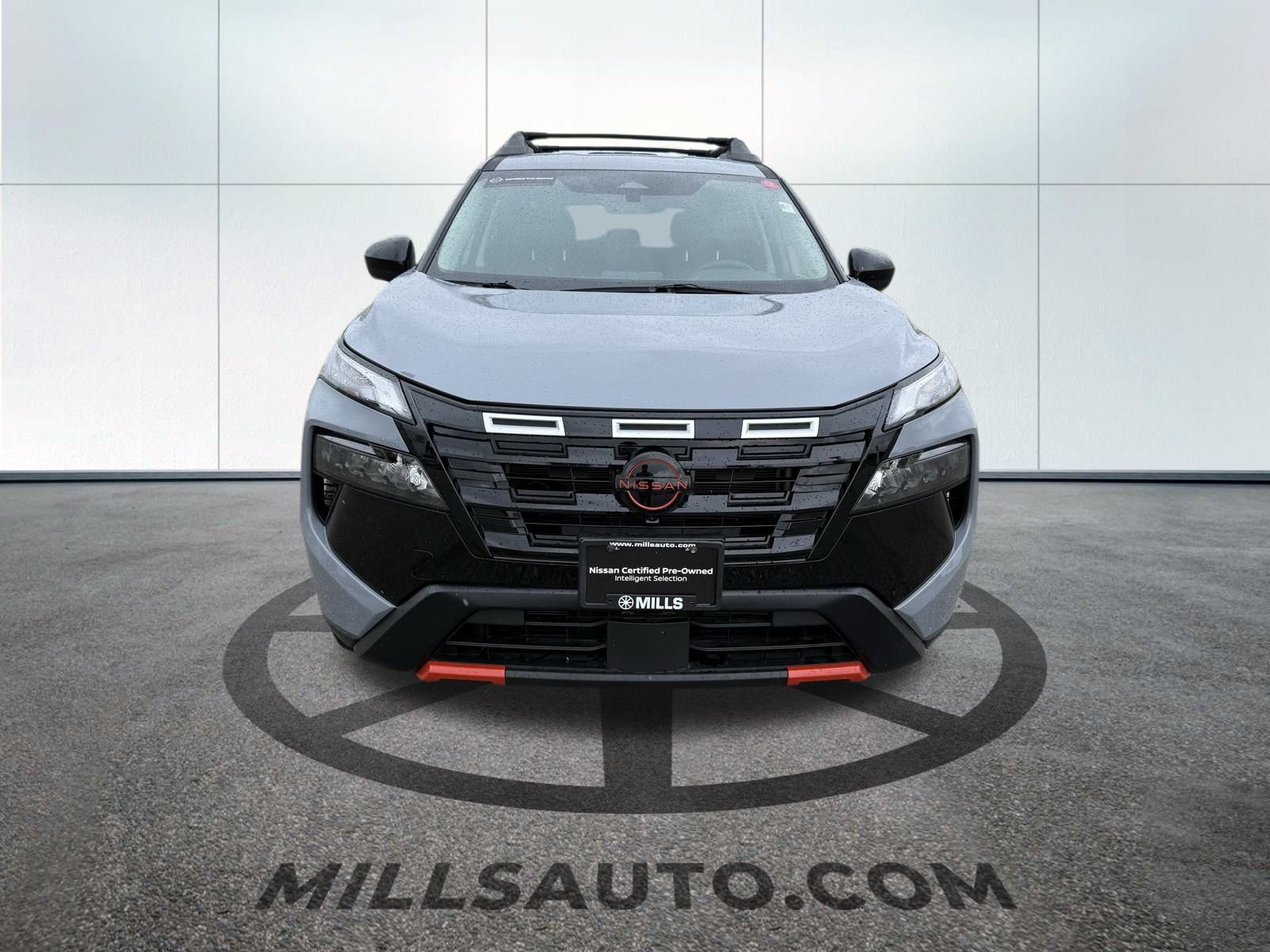 2025 Nissan Rogue SV photo 2