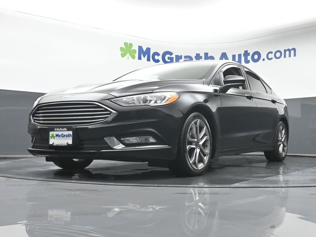 2017 Ford Fusion SE photo 4