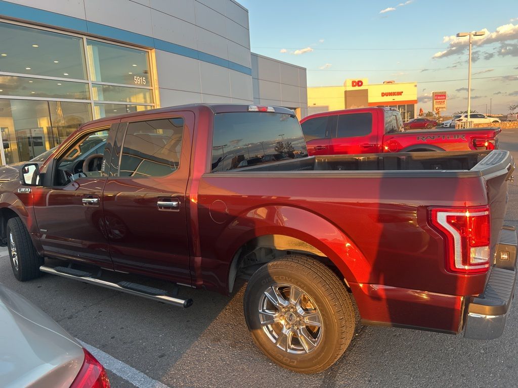 2016 Ford F-150 XLT photo 3