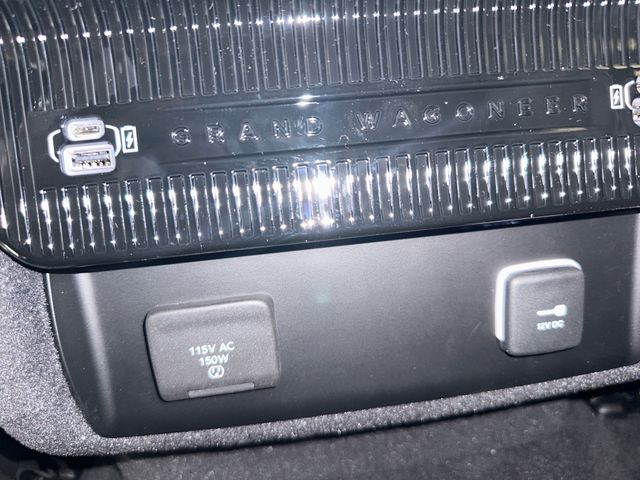 2024 Jeep Grand Wagoneer II photo 49