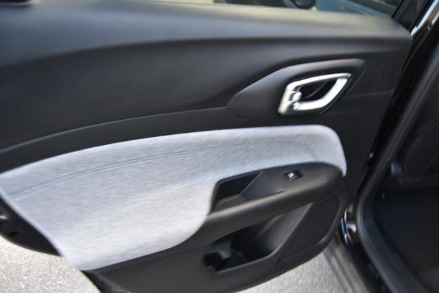 2024 Jeep Compass Latitude photo 11
