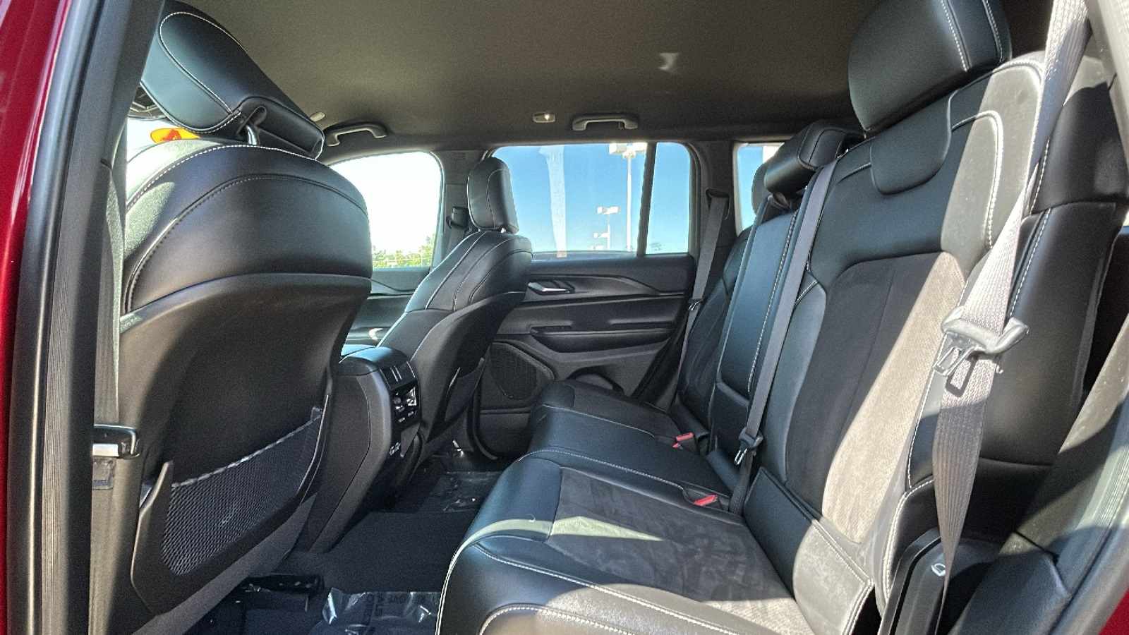 2024 Jeep Grand Cherokee Altitude X photo 10
