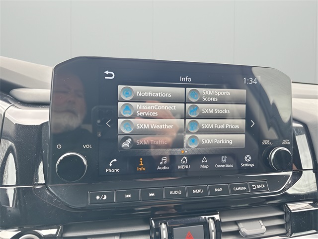 2023 Nissan Pathfinder SL photo 17
