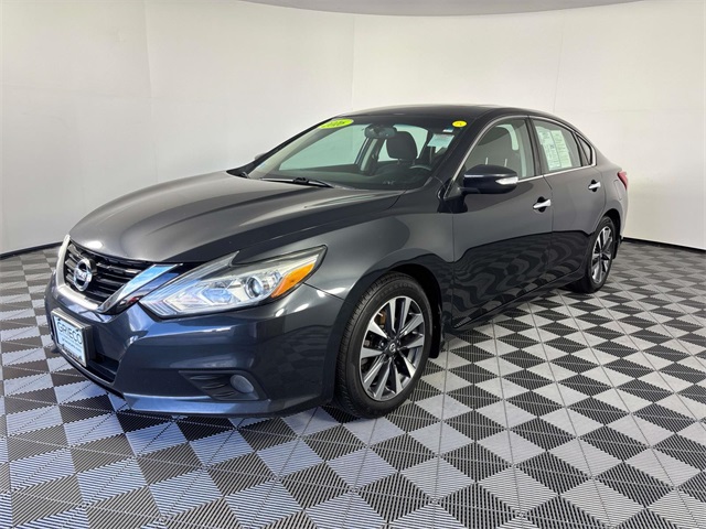 2016 Nissan Altima 2.5 SV photo 3