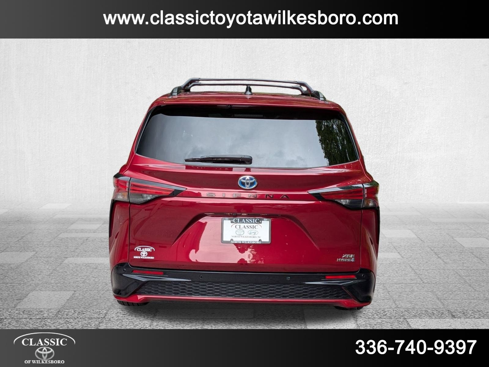 2022 Toyota Sienna XSE photo 6