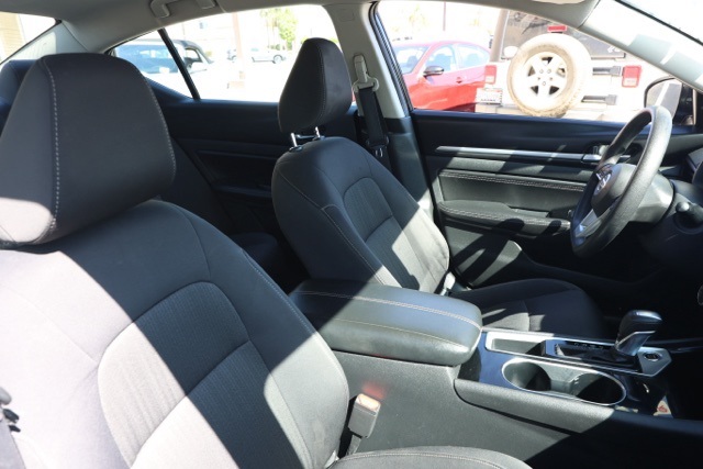 2021 Nissan Altima 2.5 SV photo 19