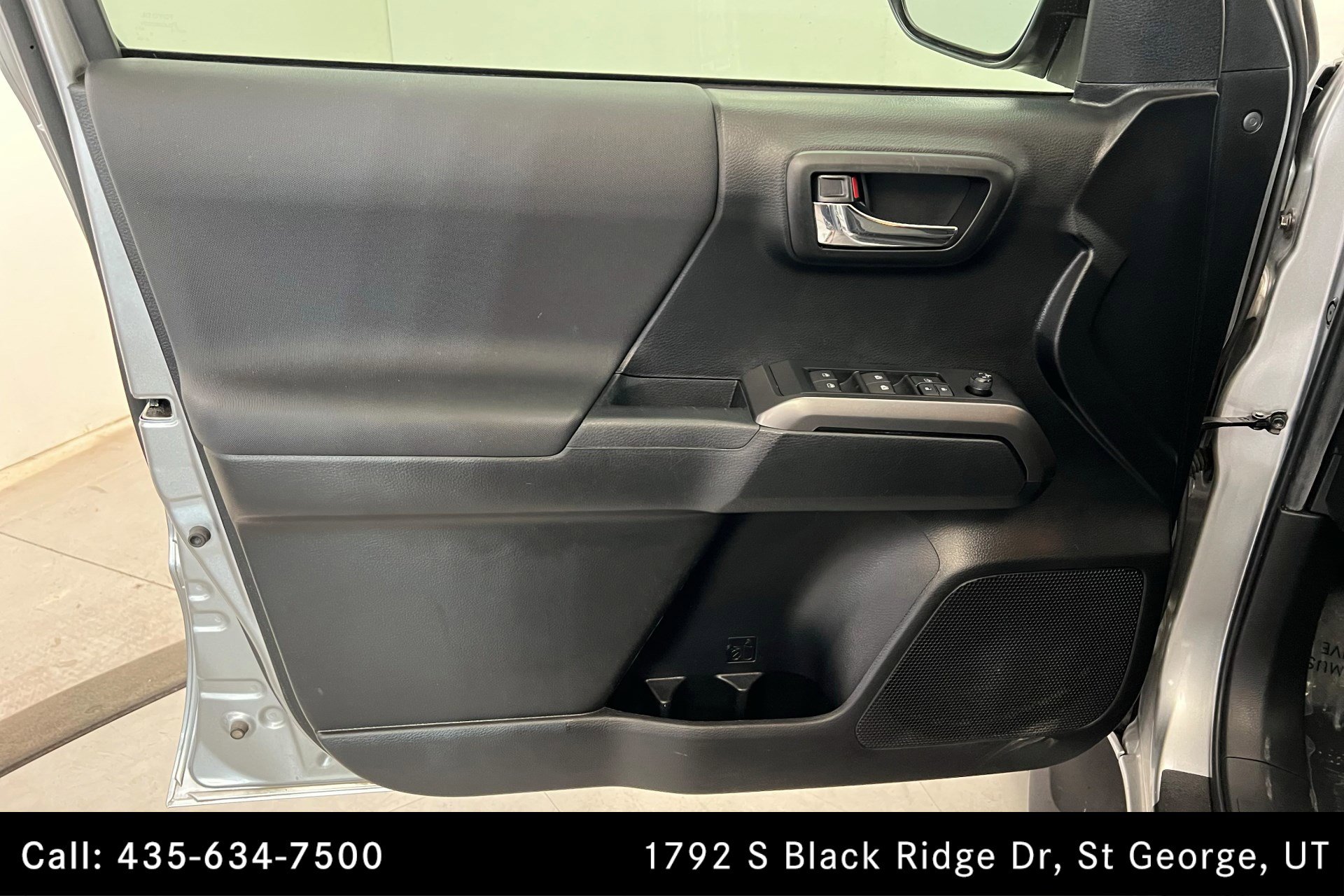 2022 Toyota Tacoma TRD Sport Double Cab photo 14