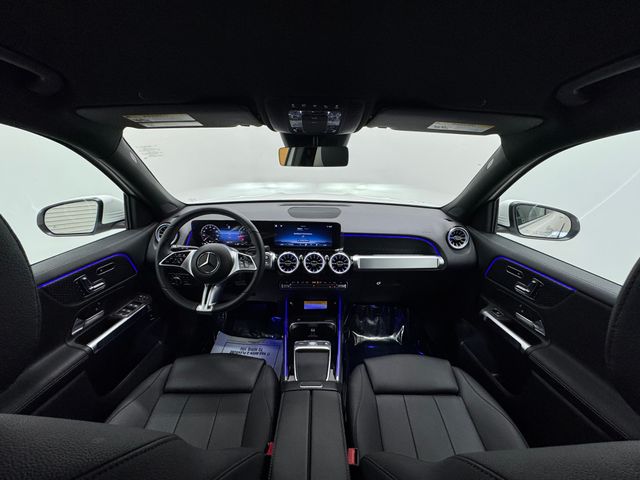 2025 Mercedes Benz GLB 250 photo 17