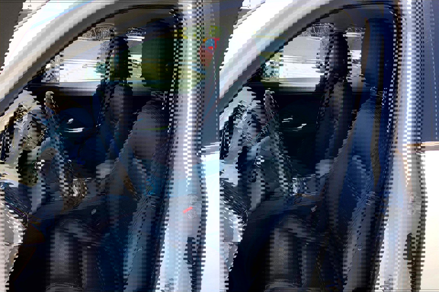 2018 Jaguar E-PACE S photo 20