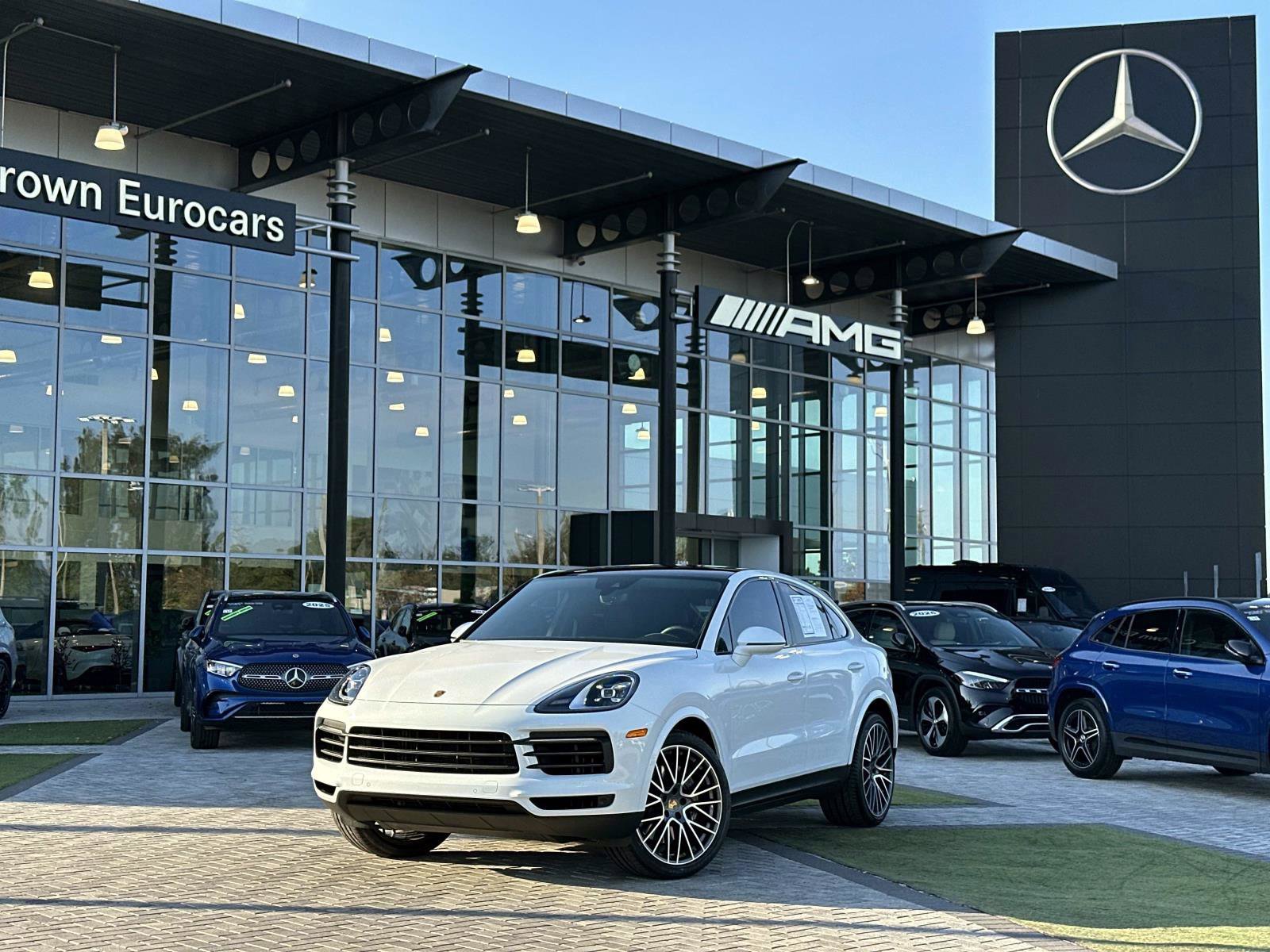 2023 Porsche Cayenne Coup Platinum Edition's photo