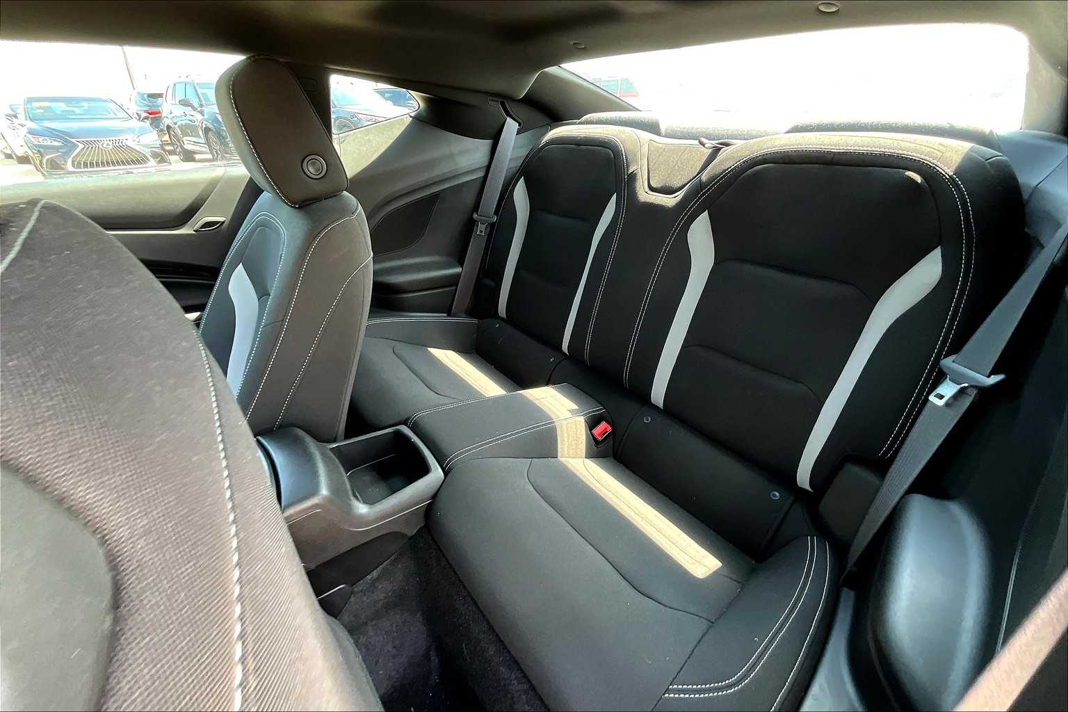 2017 Chevrolet Camaro 1SS photo 17