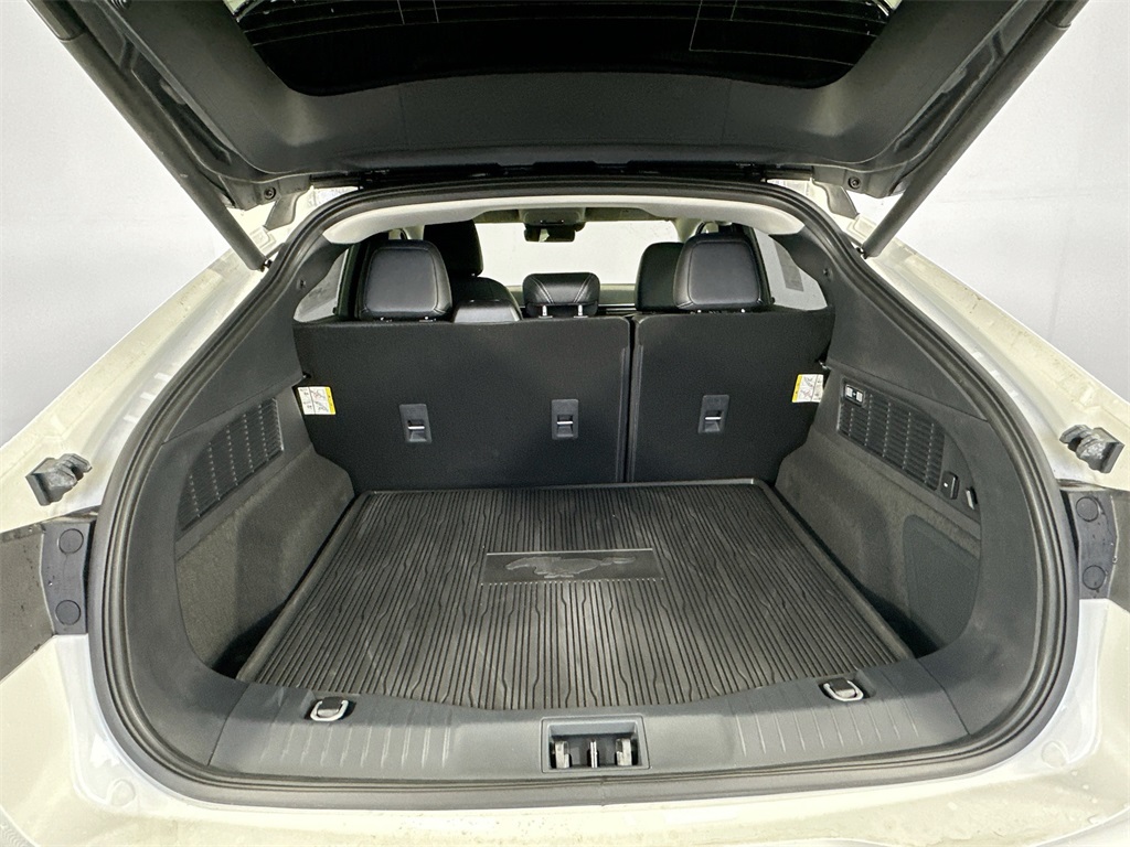 2025 Ford Mustang Mach-E Premium photo 25