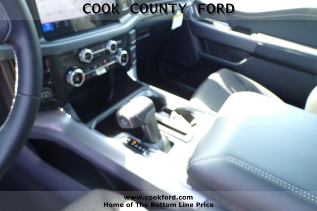 2025 Ford F-150 XLT photo 16