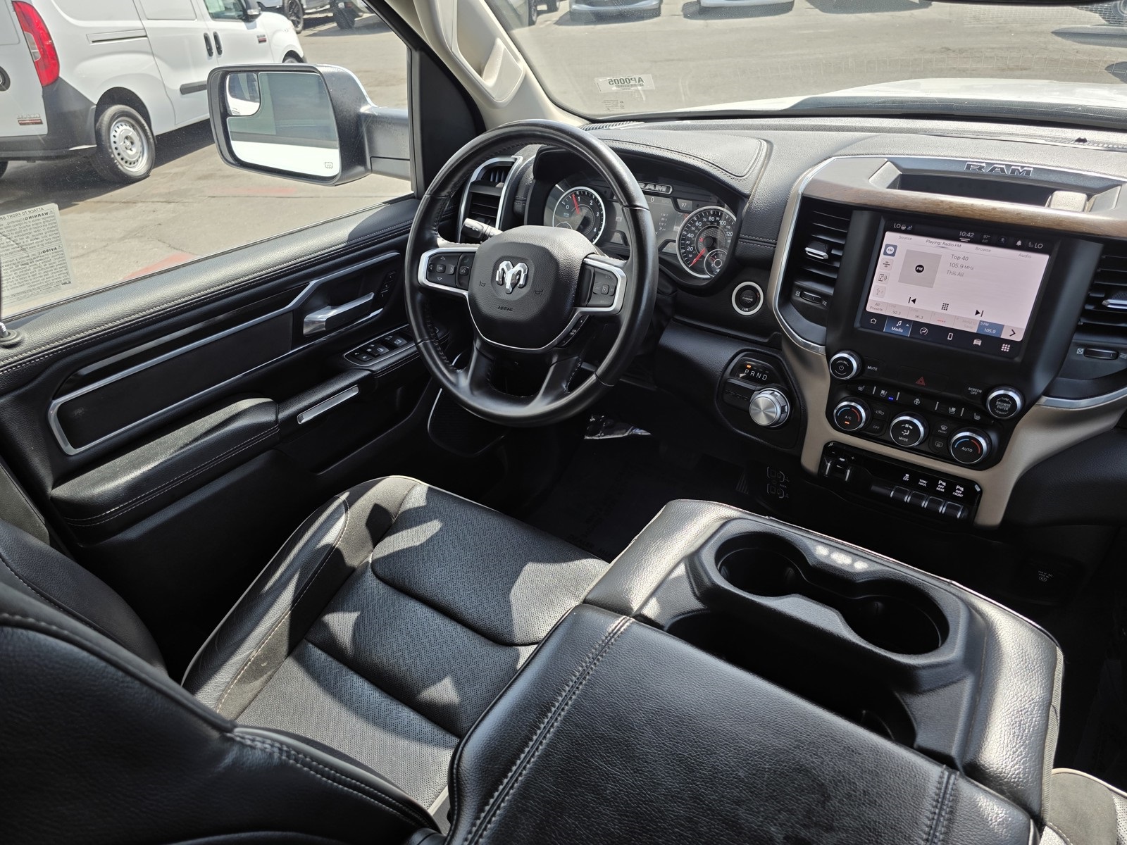 2022 Ram 1500 Laramie photo 16