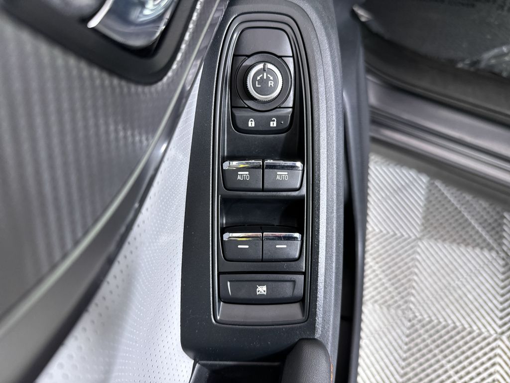2023 Subaru Crosstrek Limited photo 32