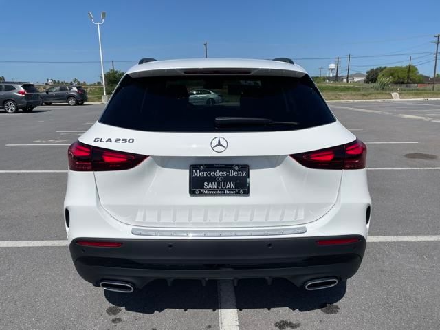 2025 Mercedes Benz GLA 250 photo 12