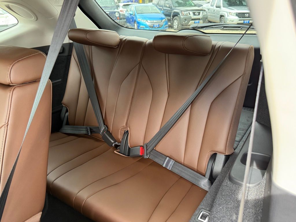 2025 Acura MDX SH-AWD Technology photo 11