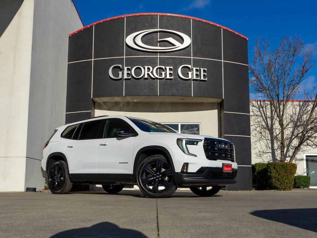2026 GMC Acadia Elevation's photo
