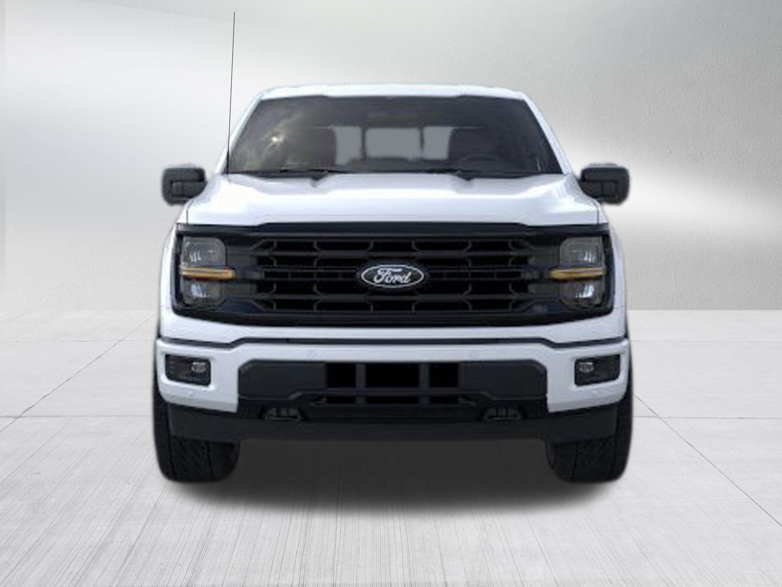2025 Ford F-150 XLT photo 2