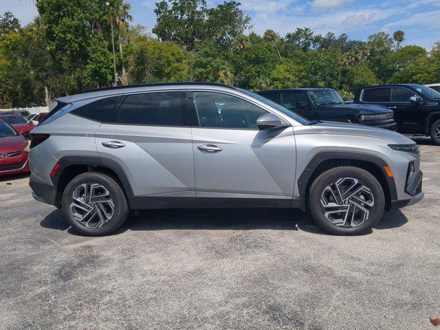 2025 Hyundai Tucson Hybrid Limited photo 2
