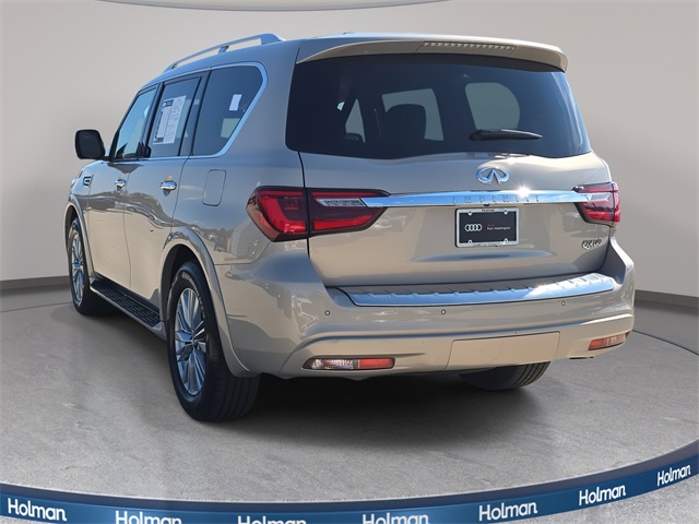 2019 Infiniti QX80 Luxe photo 4