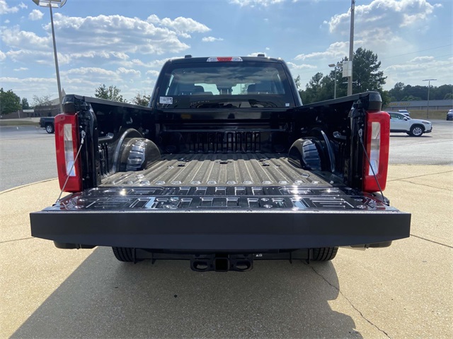 2026 Ford F-250 photo 9