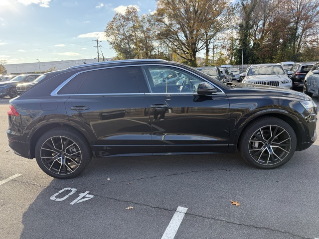2022 Audi Q8 55 Prestige photo 4