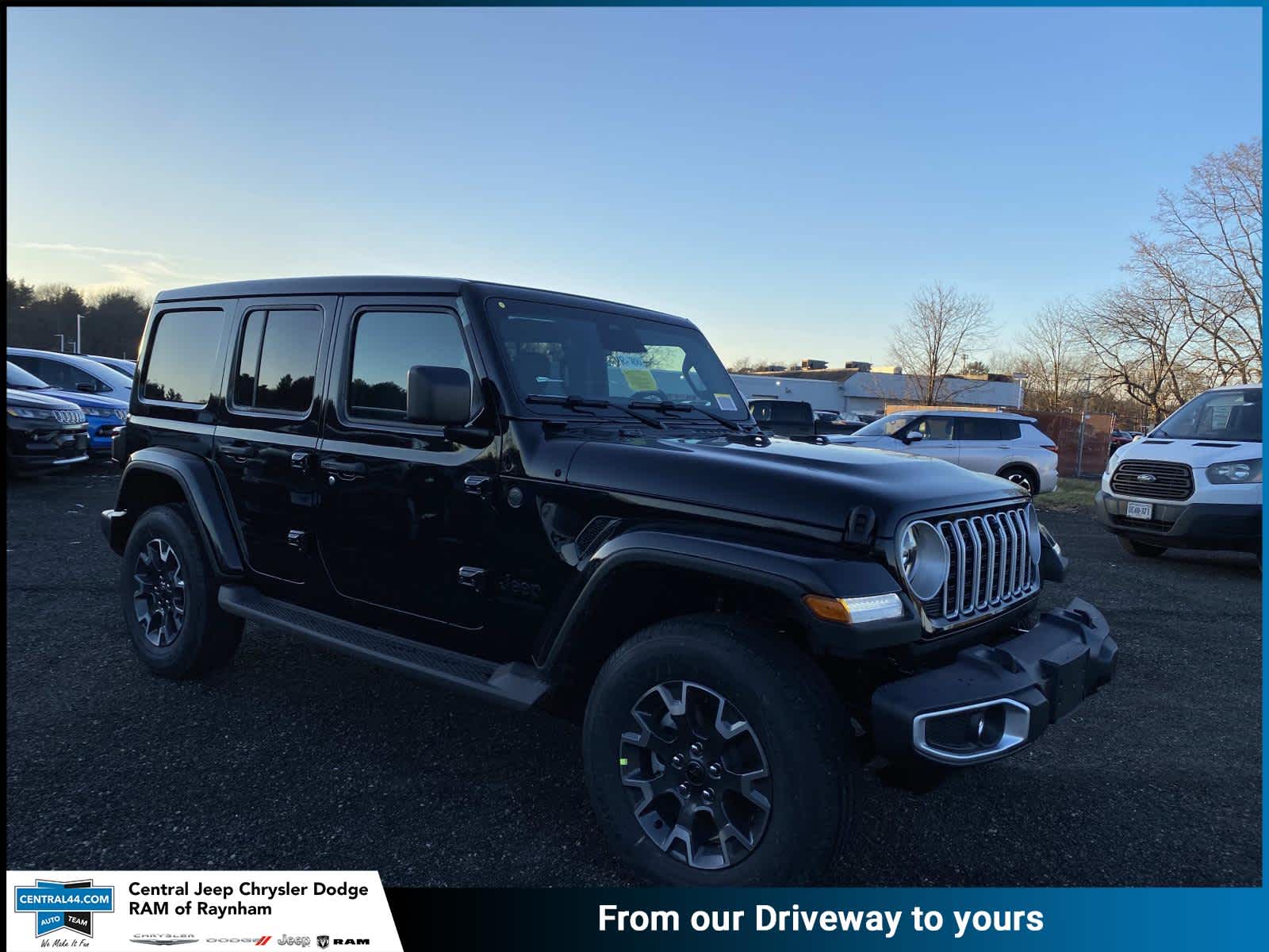 2026 Jeep Wrangler 4-Door Sahara's photo