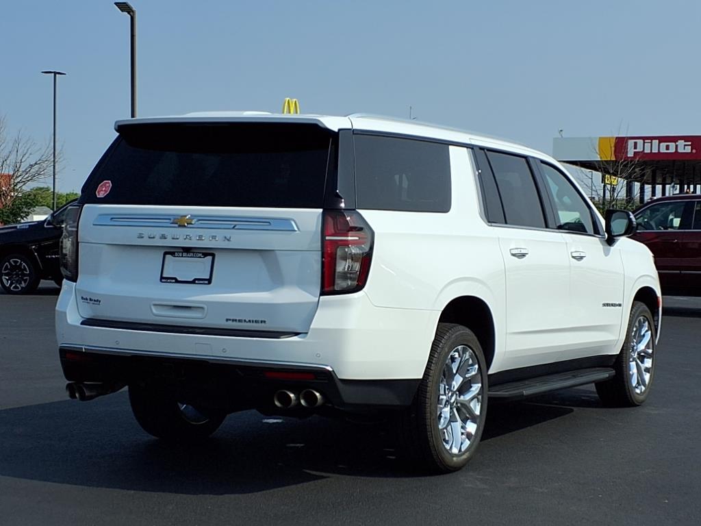 2023 Chevrolet Suburban Premier photo 13